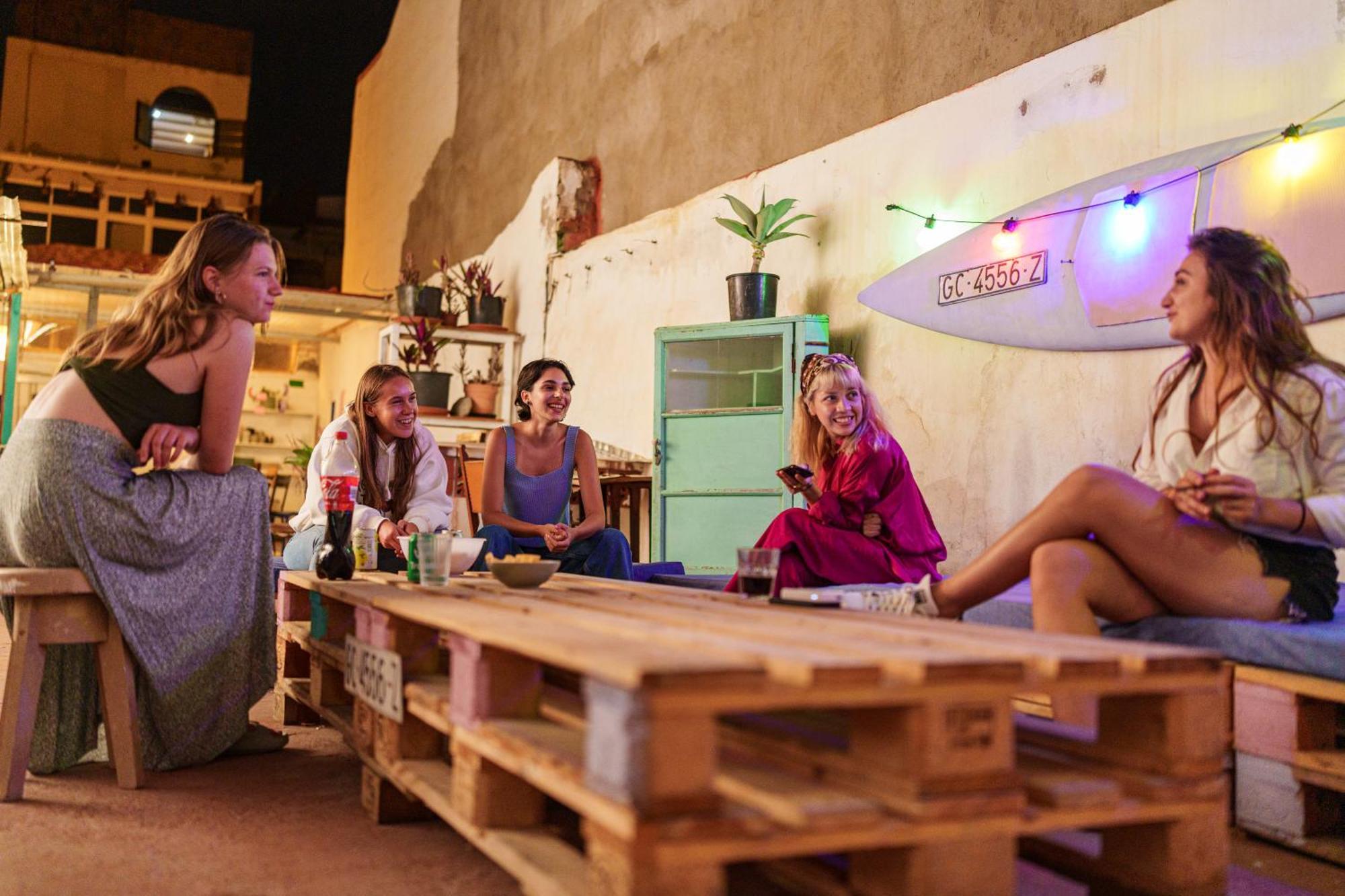 Dona Rose Surf Hostel Las Palmas de Gran Canaria Exteriör bild